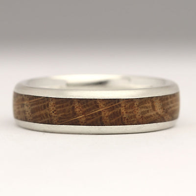 Silver Wood ring inlaid with oak
