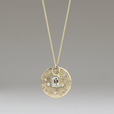 9ct Yellow Gold Sandcast Disc Pendant with Scattered Diamonds & Own Stone in Original Setting Pendant