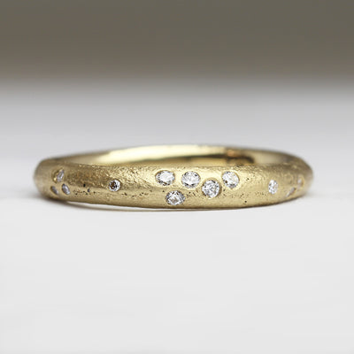 14ct Yellow Gold Sandcast Diamond Scatter Ring