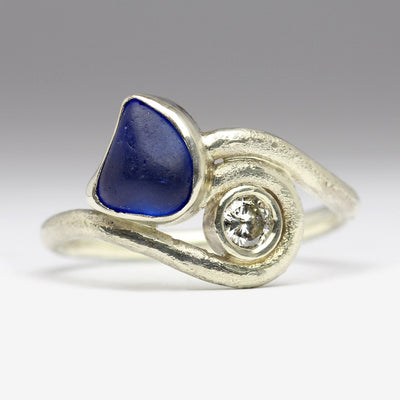 9ct White Gold Sandcast Wave Ring with Bezel Set Seaglass & Diamond