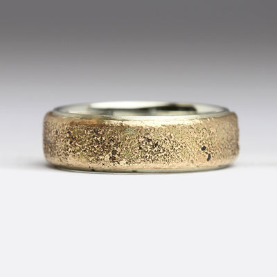 9ct White Gold Ring with 9ct Yellow Gold Sandcast Overlay
