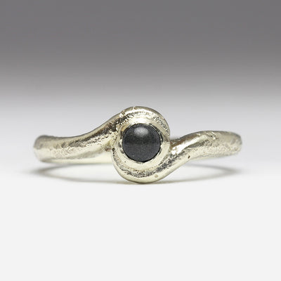 9ct White Gold Sandcast Wavy Ring with Hand-Cut Pebble