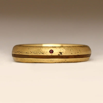 Sandcast Ring in 9ct Yellow Gold with 1mm Oak Inlay and 1mm Garnet