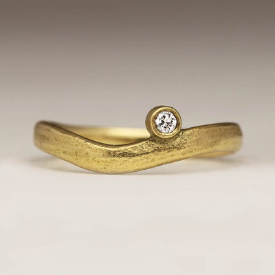Shaped Sandcast Wedding Ring in 18ct Yellow Gold with Offset Diamond